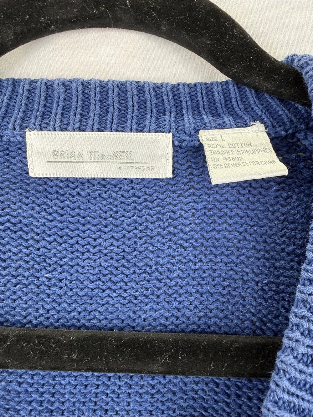 Brian MacNeil Knitwear 100% Cotton Men's Size Large Deep Blue V-Neck Sweater